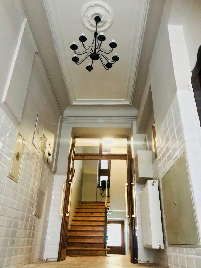 Studio Z Ogrodem Przy Starej Zajezdni Cracóvia Exterior foto